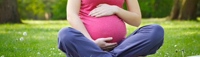 Quali sono i benefici dello yoga in gravidanza?