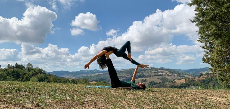 Corso di AcroYoga a Cesena